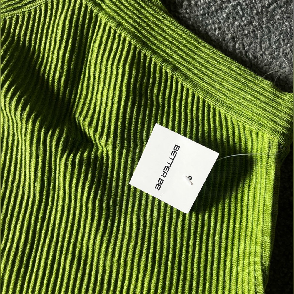 Green Ribbed Knit Top - Picture 2 of 4